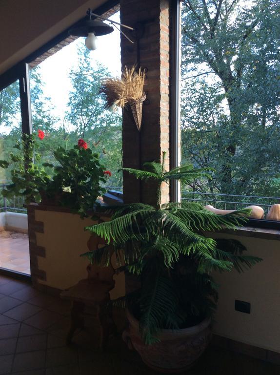 B&B Villa Rossana Langhirano Bagian luar foto